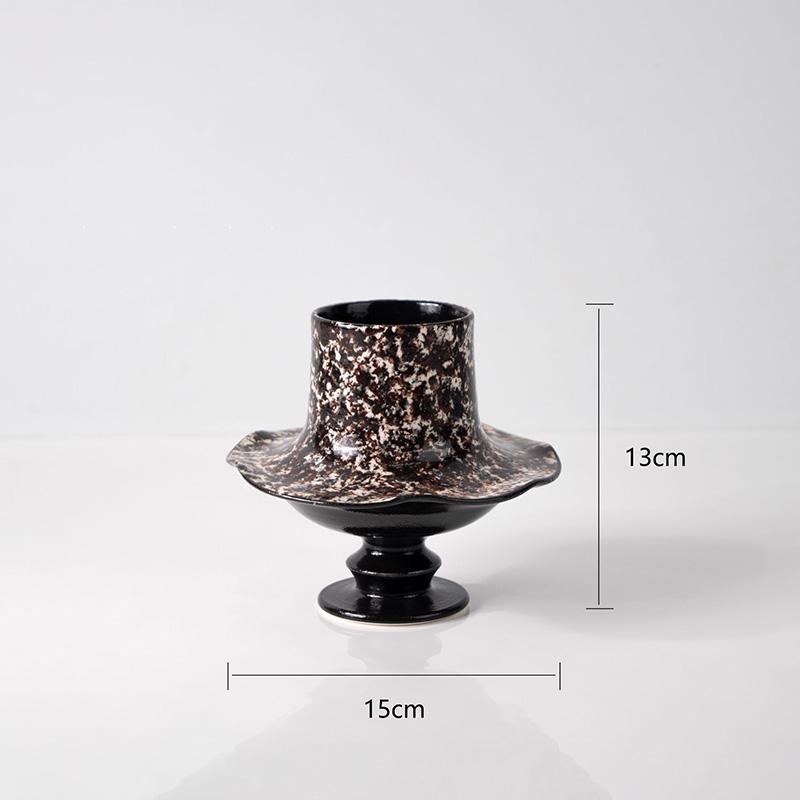 Creative Floral Shaped Vase Desk Decoration Flowers Arrangement Artificial Flower Decorative Resin Vases Room Aesthetic Decor
Creative Floral Shaped Vase Desk Decoration Flowers Arrangement Artificial Flower Decorative Resin Vases Room Aesthetic Decor