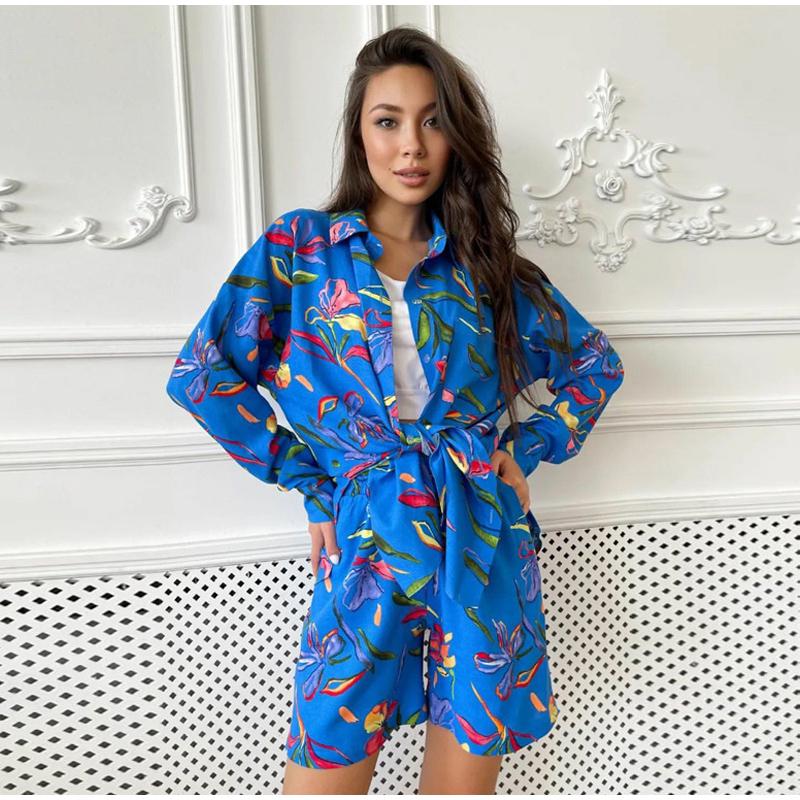 High-end women s all-match casual lapel shirt casual shorts printed suit women XL червоний
High-end women s all-match casual lapel shirt casual shorts printed suit women XL червоний