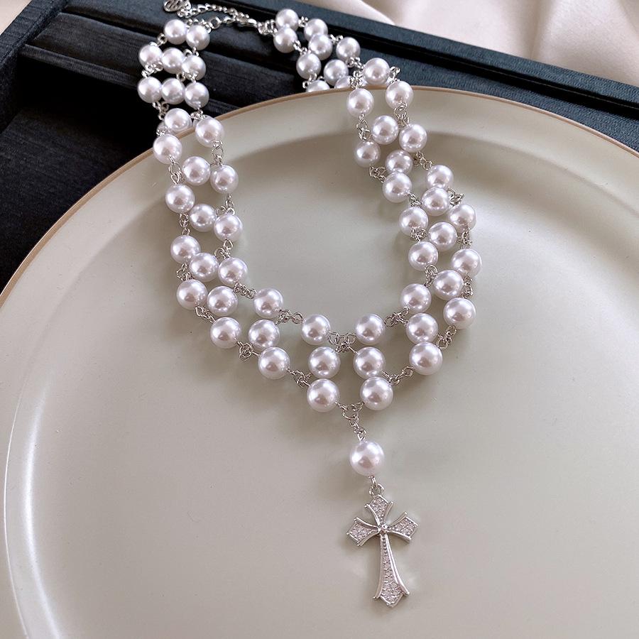 Zircon cross pearl necklace niche collarbone chain exaggerated exquisite personality necklace women
Zircon cross pearl necklace niche collarbone chain exaggerated exquisite personality necklace women