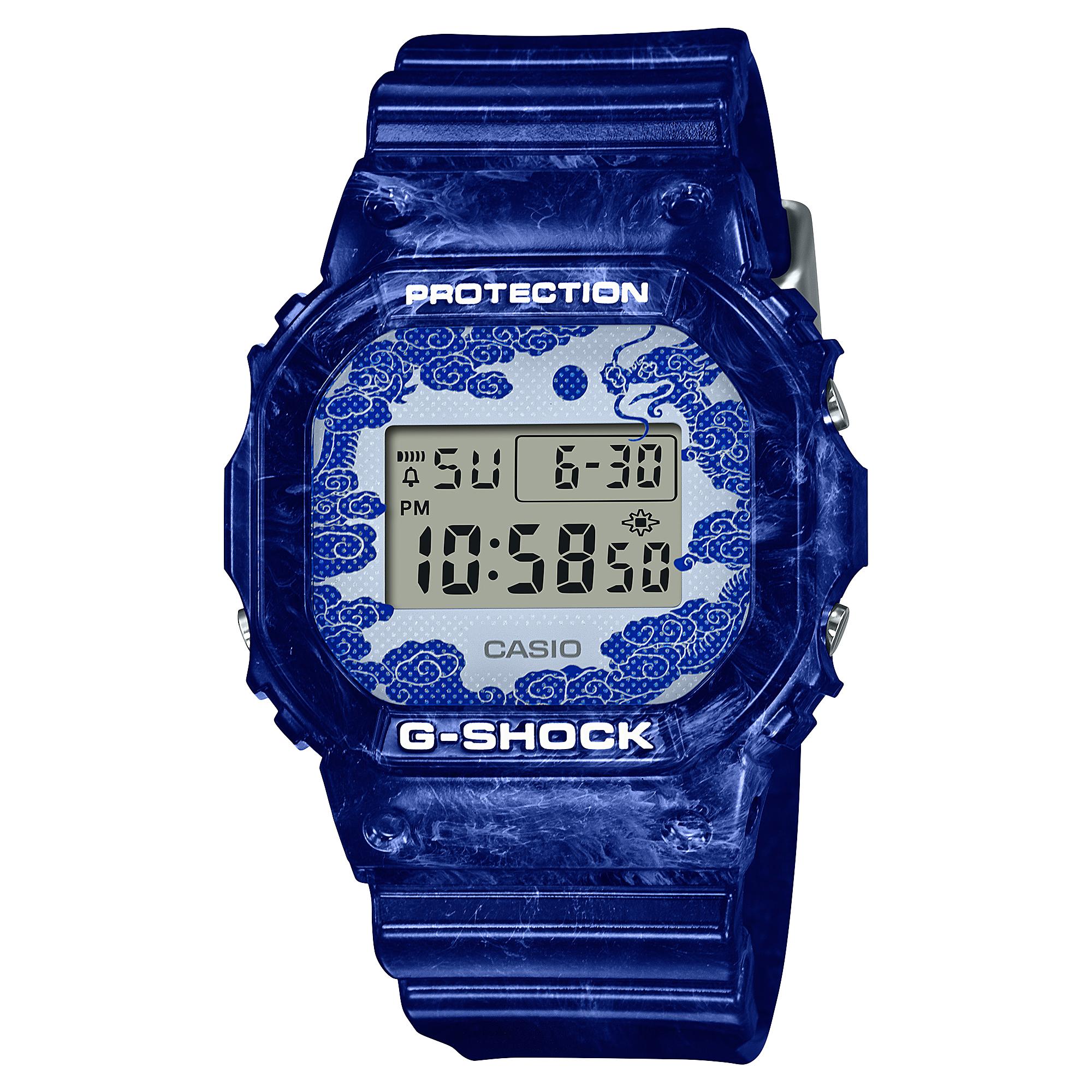 Casio G-SHOCK Men s Resin 200M Water Resistant Shock Resistant Alarm Quartz Watch DW-5600BWP-2 синий
Casio G-SHOCK Men s Resin 200M Water Resistant Shock Resistant Alarm Quartz Watch DW-5600BWP-2 синий