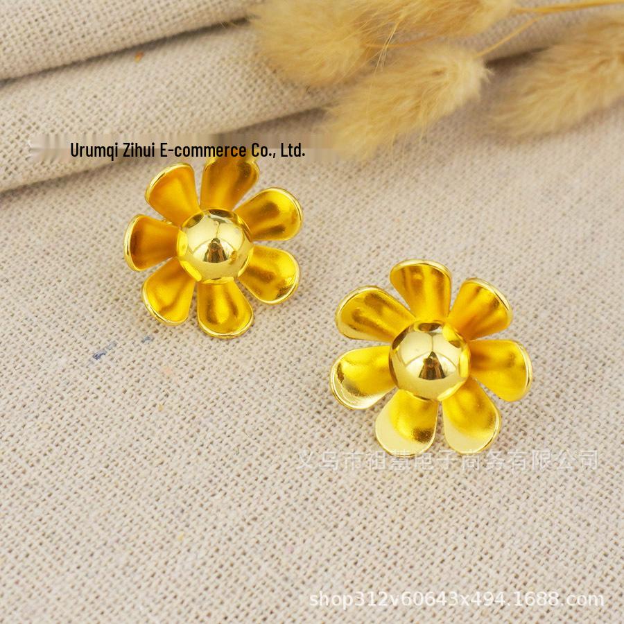 Cross-Border Daisy Earrings: Exquisite Gold Flower Jewelry for Women and Girls, Ideal Birthday Gift 24070704
Cross-Border Daisy Earrings: Exquisite Gold Flower Jewelry for Women and Girls, Ideal Birthday Gift 24070704