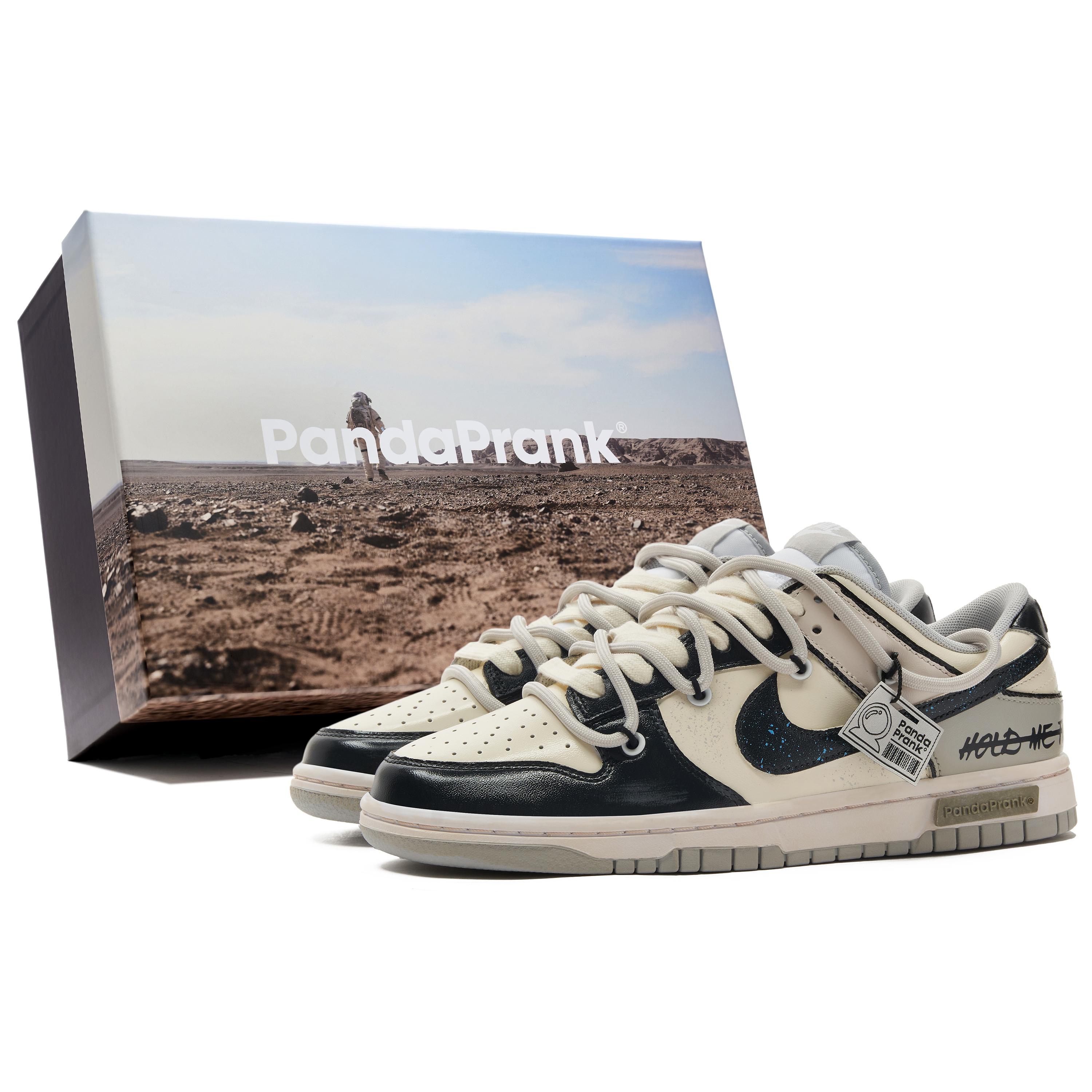 Nike Dunk Retro Grey Fog Panda Prank, Universe Exploration, Xingji Maze Slip Resistant Abrasion Resistant Low top DD1391-103(TeamH-S-BOX) 40.5
Nike Dunk Retro Grey Fog Panda Prank, Universe Exploration, Xingji Maze Slip Resistant Abrasion Resistant Low top DD1391-103(TeamH-S-BOX) 40.5