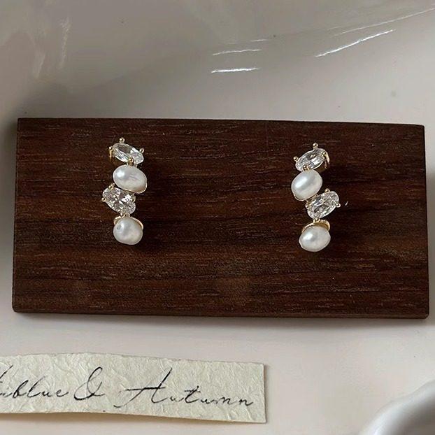 Женские осенне-зимние серьги, легкая роскошь, уникальные 1 pair of earrings
Женские осенне-зимние серьги, легкая роскошь, уникальные 1 pair of earrings