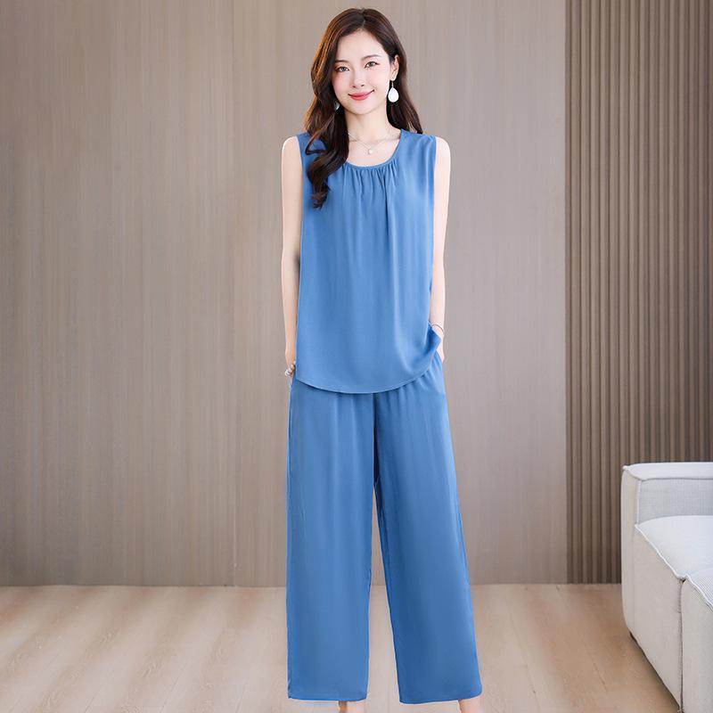 Women s Cotton Silk Sleeveless Two-Piece Set, Summer Style, Fashionable for Middle-aged and Elderly, Plus Size 5XL (175-200 lbs)
Women s Cotton Silk Sleeveless Two-Piece Set, Summer Style, Fashionable for Middle-aged and Elderly, Plus Size 5XL (175-200 lbs)