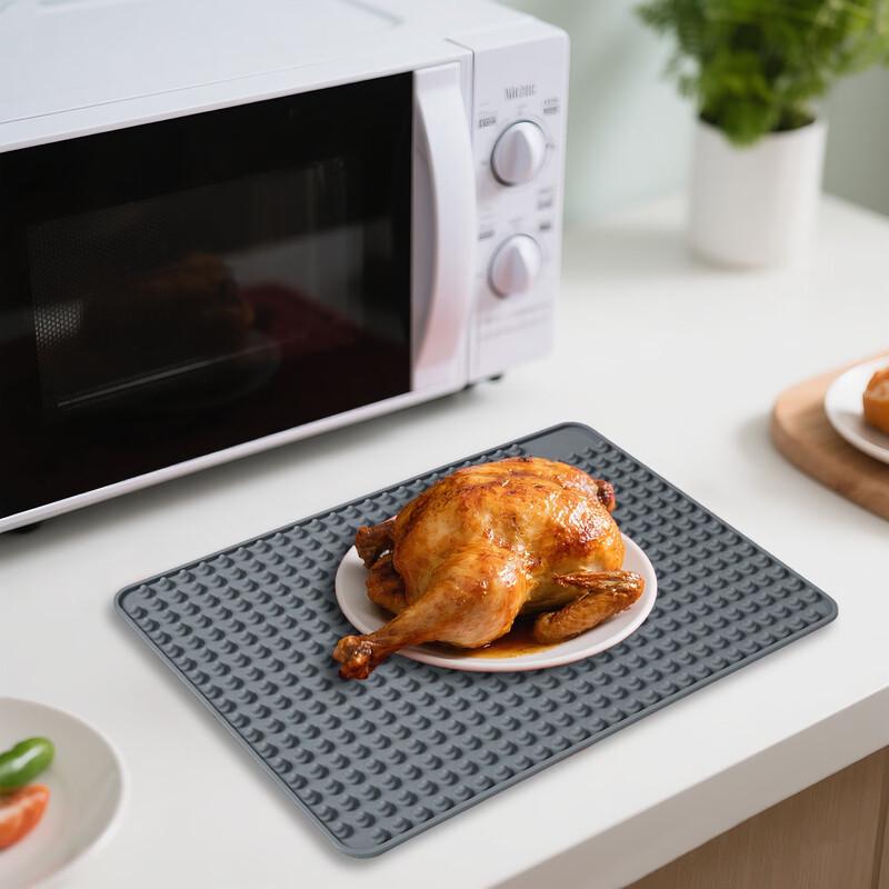 Silicone High-Temperature Roasting & Microwave Mat
Silicone High-Temperature Roasting & Microwave Mat