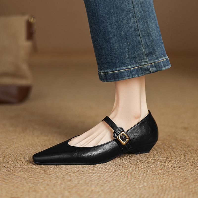 New four-season single shoes, light-mouth wedges, lazy shoes, buckle size women s shoes, silver women s casual single shoes. 43 (customization is not returned or exchanged) чёрный
New four-season single shoes, light-mouth wedges, lazy shoes, buckle size women s shoes, silver women s casual single shoes. 43 (customization is not returned or exchanged) чёрный