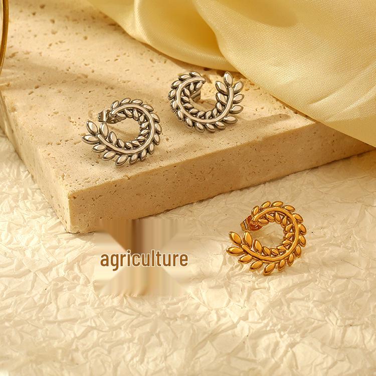 European & American Wheat Ear Titanium Steel Gold-Plated Earrings - Trendy, High-End Retro Studs, Niche Design.
European & American Wheat Ear Titanium Steel Gold-Plated Earrings - Trendy, High-End Retro Studs, Niche Design.