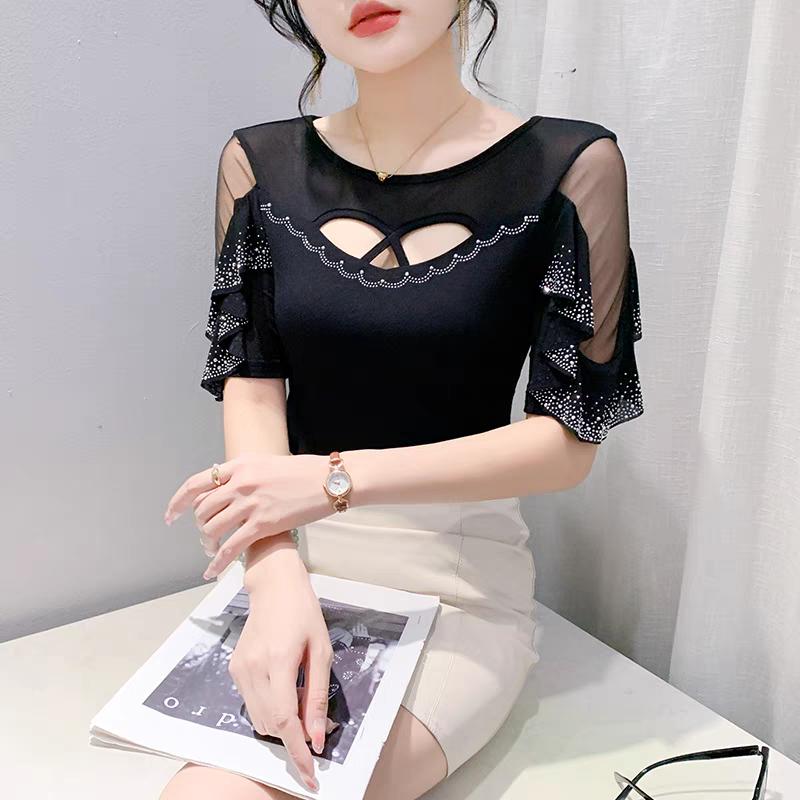 Summer European Clothes Women s T-Shirt Chic Hollow Out Hot Diamonds Mesh Tees Female Transparent Short Sleeved Tops M чорний
Summer European Clothes Women s T-Shirt Chic Hollow Out Hot Diamonds Mesh Tees Female Transparent Short Sleeved Tops M чорний