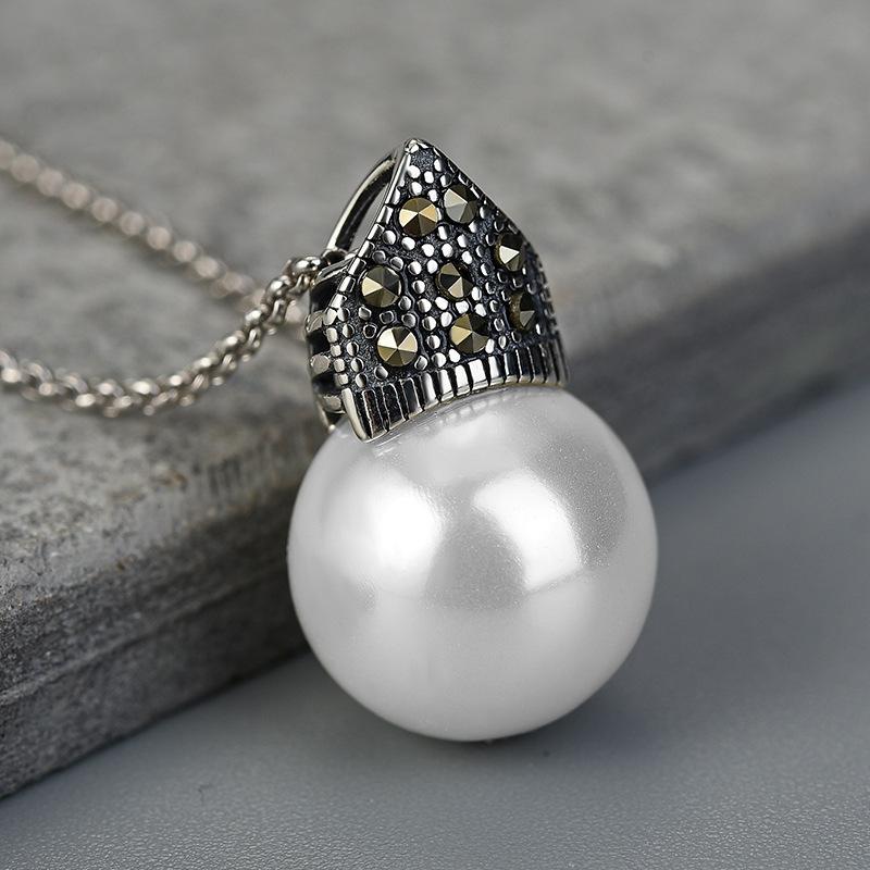 2026 New High end Pearl Imitation 2-piece Zircon Set Earrings+Necklace Retro Geometric Art Popular Style Ladies Accessories
2026 New High end Pearl Imitation 2-piece Zircon Set Earrings+Necklace Retro Geometric Art Popular Style Ladies Accessories