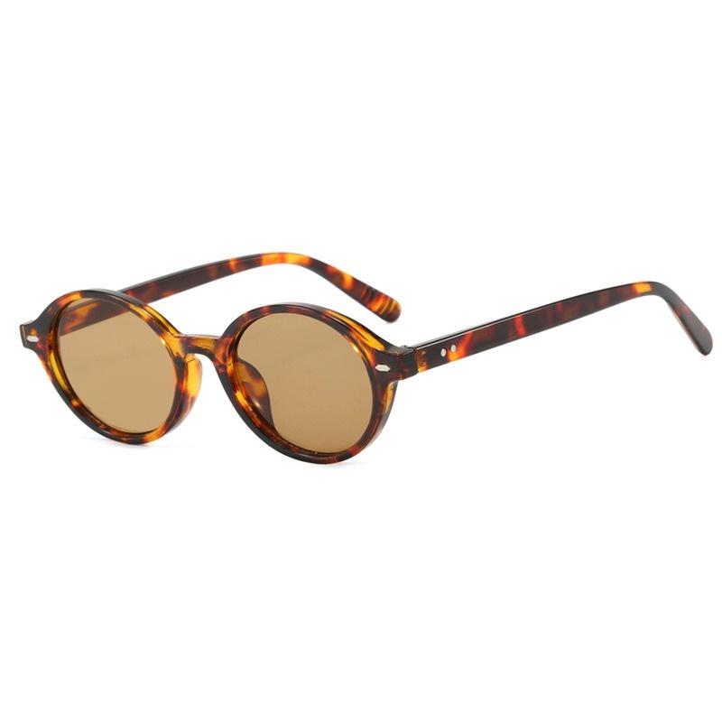 Retro Oval Women s Sunglasses Fashionable Y2k Small Frame Designer Sunglasses Outdoor Eyewear UV400 Lunettes De Soleil Homme only 1pcs sunglasses
Retro Oval Women s Sunglasses Fashionable Y2k Small Frame Designer Sunglasses Outdoor Eyewear UV400 Lunettes De Soleil Homme only 1pcs sunglasses