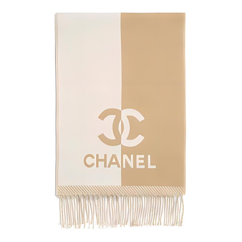 CHANEL Brand Logo Print Wool Wool Scarf Women s Brown коричневий
CHANEL Brand Logo Print Wool Wool Scarf Women s Brown коричневий
