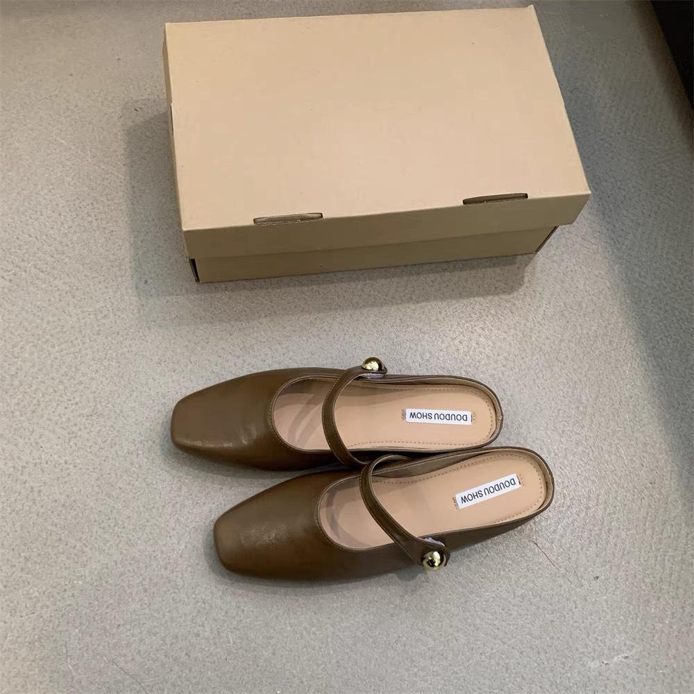 Fairy wind flat bottom bag head half slippers female outer wear 2024 spring new one-pedal small fragrant wind soft sole lazy tide shoes 40 темно-коричневого кольору
Fairy wind flat bottom bag head half slippers female outer wear 2024 spring new one-pedal small fragrant wind soft sole lazy tide shoes 40 темно-коричневого кольору