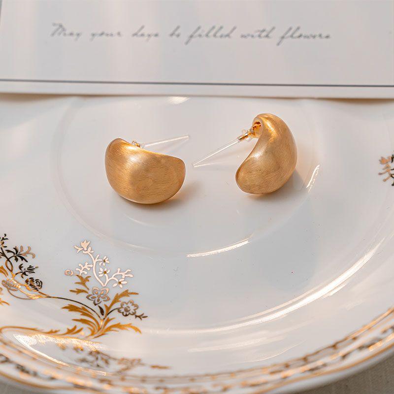 Plastic Auricular Needle Anti-Allergy Stud Earrings Metal Matte Brushed Quality Earrings Cold Wind Bean Water-Drop Eardrops Gold plastic ear pin
Plastic Auricular Needle Anti-Allergy Stud Earrings Metal Matte Brushed Quality Earrings Cold Wind Bean Water-Drop Eardrops Gold plastic ear pin