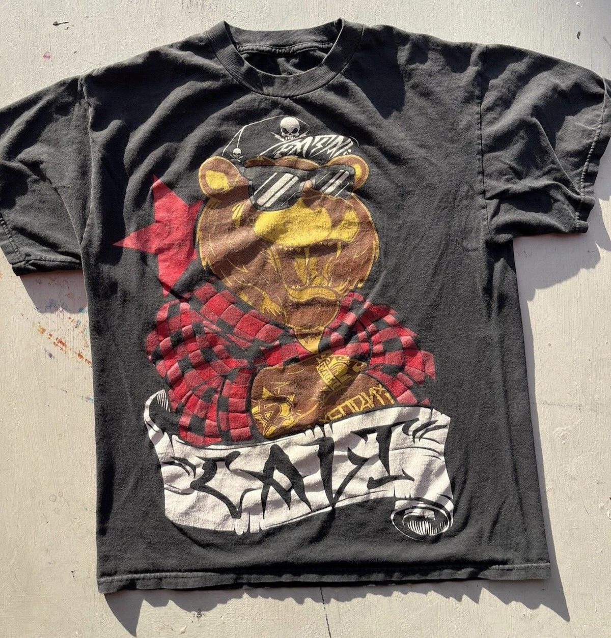 Мужская футболка Fatal Clothing Черная с логотипом-надписью L Уличный стиль Y2K Мультяшное искусство L
Мужская футболка Fatal Clothing Черная с логотипом-надписью L Уличный стиль Y2K Мультяшное искусство L