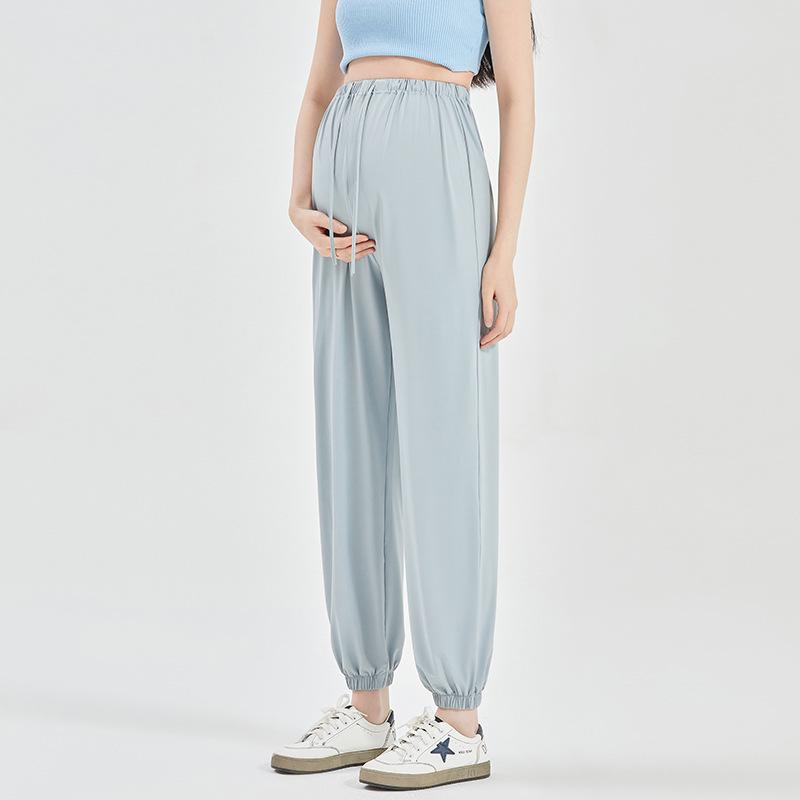 Summer Maternity Ice Silk Joggers - Quick-Dry, Lightweight, Cropped Sports Pants with Drawstring. 2XL
Summer Maternity Ice Silk Joggers - Quick-Dry, Lightweight, Cropped Sports Pants with Drawstring. 2XL