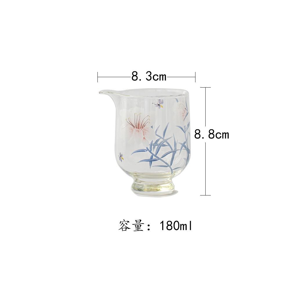 180ml Lily High Foot Glass Tea Pitcher Pour Tea Cha Hai Dispenser Justice Cup Oolong Tea Fair Mug Tea Items Gift Accessories
180ml Lily High Foot Glass Tea Pitcher Pour Tea Cha Hai Dispenser Justice Cup Oolong Tea Fair Mug Tea Items Gift Accessories