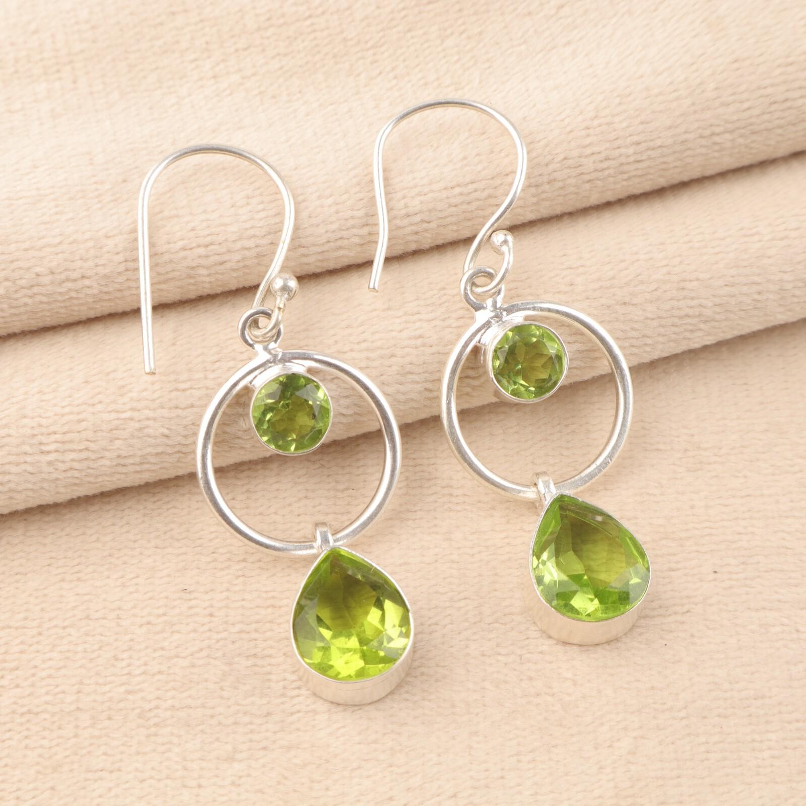 Natural Peridot Gemstone 925 Sterling Silver Jewelry Handmade Drop Earrings 2.0 EE-140-17
Natural Peridot Gemstone 925 Sterling Silver Jewelry Handmade Drop Earrings 2.0 EE-140-17
