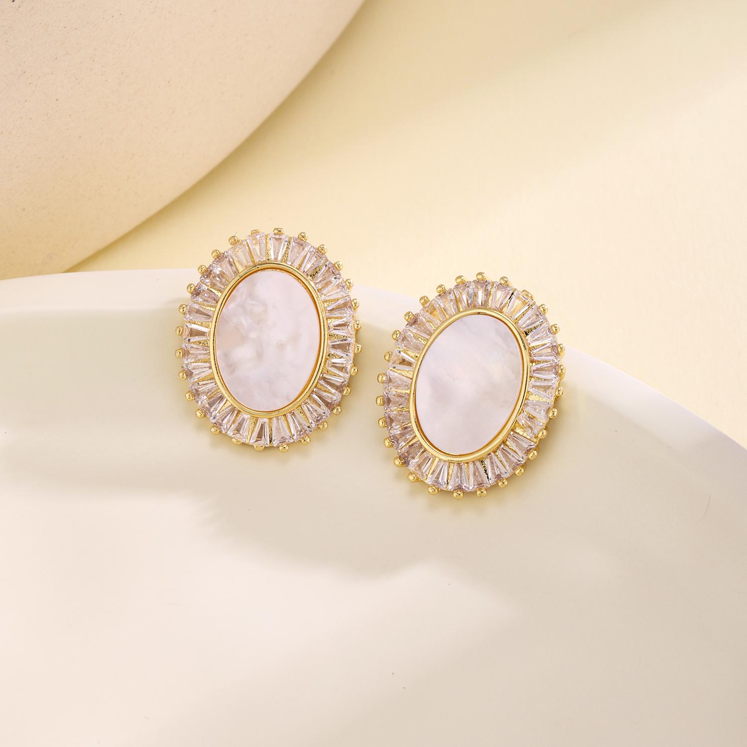 Nidin Elegant Aesthetic Oval White Shell Pearl Stud Earrings Baguette Zircon Border Wedding Party Fashion Jewelry Gift For Women золотий
Nidin Elegant Aesthetic Oval White Shell Pearl Stud Earrings Baguette Zircon Border Wedding Party Fashion Jewelry Gift For Women золотий
