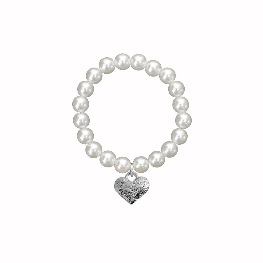 Labubu Pearl Heart Pendant Necklace with Plush Doll Accessory
Labubu Pearl Heart Pendant Necklace with Plush Doll Accessory
