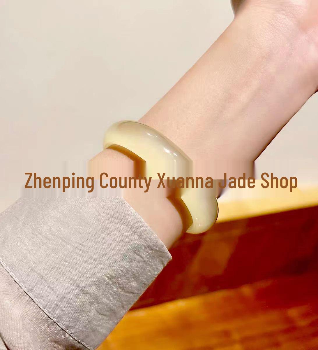 Blue-White Cat s Eye Jade Bangle: Girl s Style, High Ice Transparency, Genuine Afghan Hanfu Bracelet.
Blue-White Cat s Eye Jade Bangle: Girl s Style, High Ice Transparency, Genuine Afghan Hanfu Bracelet.