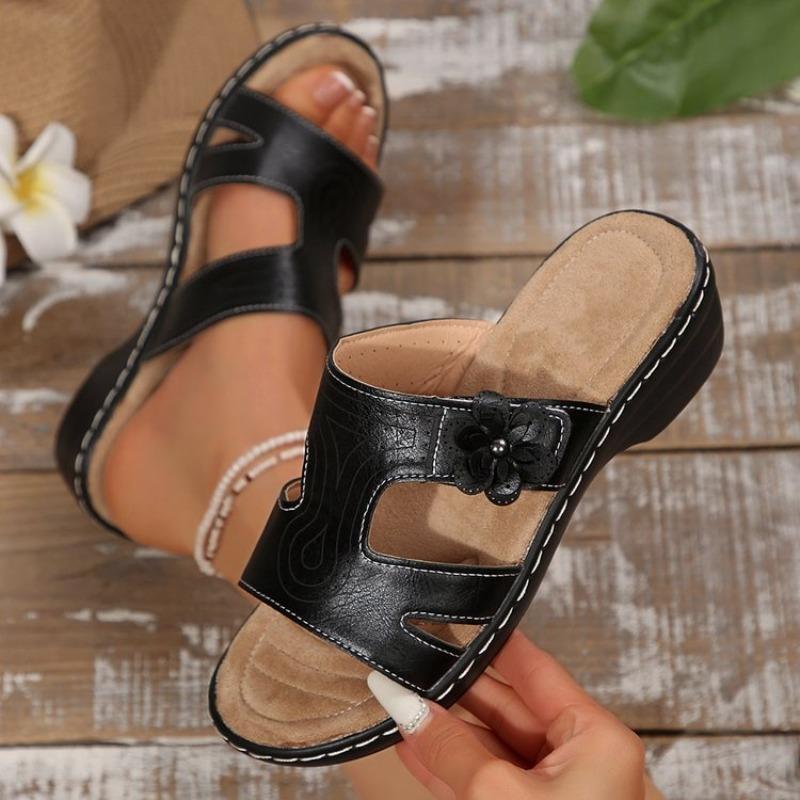 The New Style of Shoes Features Wedge Heels Women s Sandals and Thick-soled Beach Sandals 41 чорний
The New Style of Shoes Features Wedge Heels Women s Sandals and Thick-soled Beach Sandals 41 чорний