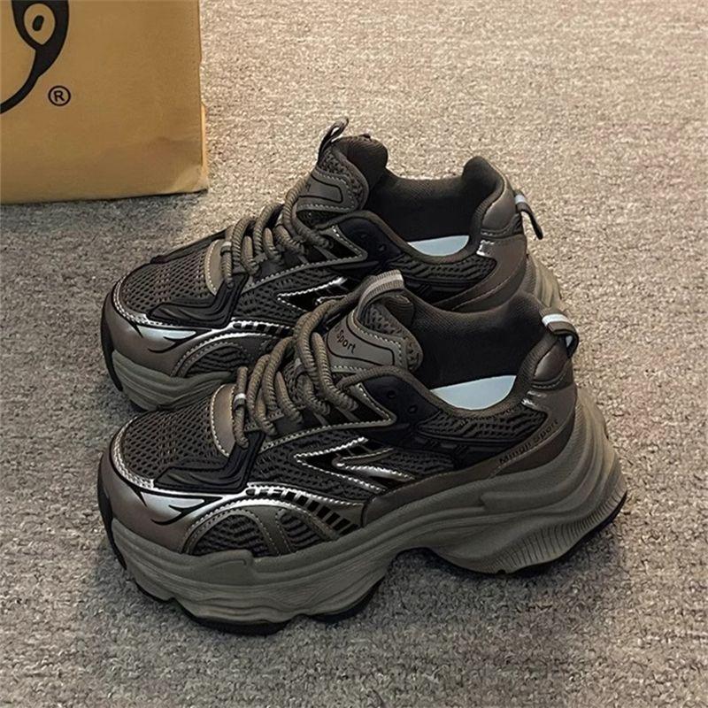 Повышающие рост папины женские весенние новые универсальные повышающие рост легкие кроссовки на толстой подошве с хорошей воздухопроницаемостью 40 серый
Повышающие рост папины женские весенние новые универсальные повышающие рост легкие кроссовки на толстой подошве с хорошей воздухопроницаемостью 40 серый