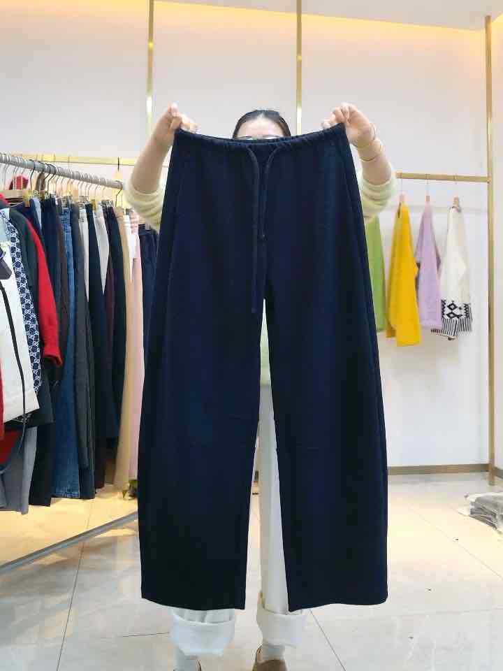 Acetate Wool Cropped Trousers 9112 Small темно-серого
Acetate Wool Cropped Trousers 9112 Small темно-серого