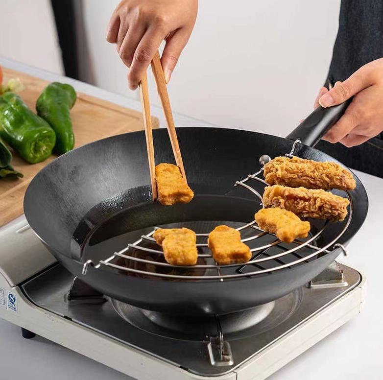 Semi-Circular Stainless Steel Grease Draining Rack Splice Insulated Rack Frying Drip Grease Rack Kitchen Grease Draining Tools
Semi-Circular Stainless Steel Grease Draining Rack Splice Insulated Rack Frying Drip Grease Rack Kitchen Grease Draining Tools