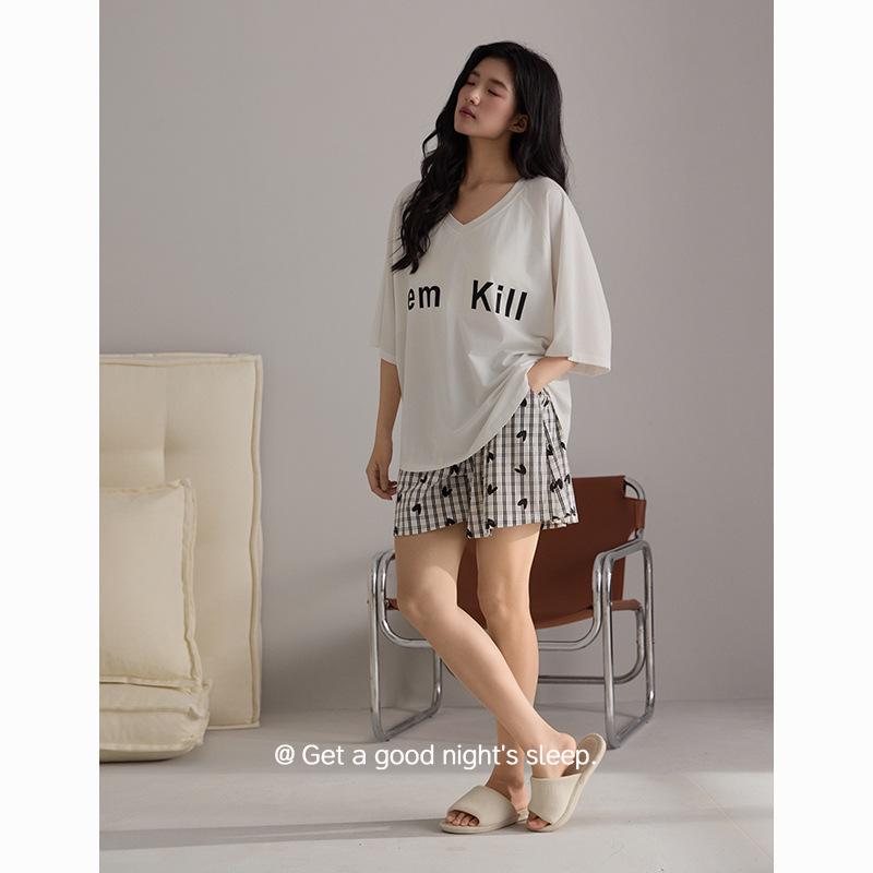 Women s Spring/Summer Pajama Set with Built-in Bra – High-End Feel, Loose, Comfortable, Simple, and Suitable for Outdoor Wear Large
Women s Spring/Summer Pajama Set with Built-in Bra – High-End Feel, Loose, Comfortable, Simple, and Suitable for Outdoor Wear Large