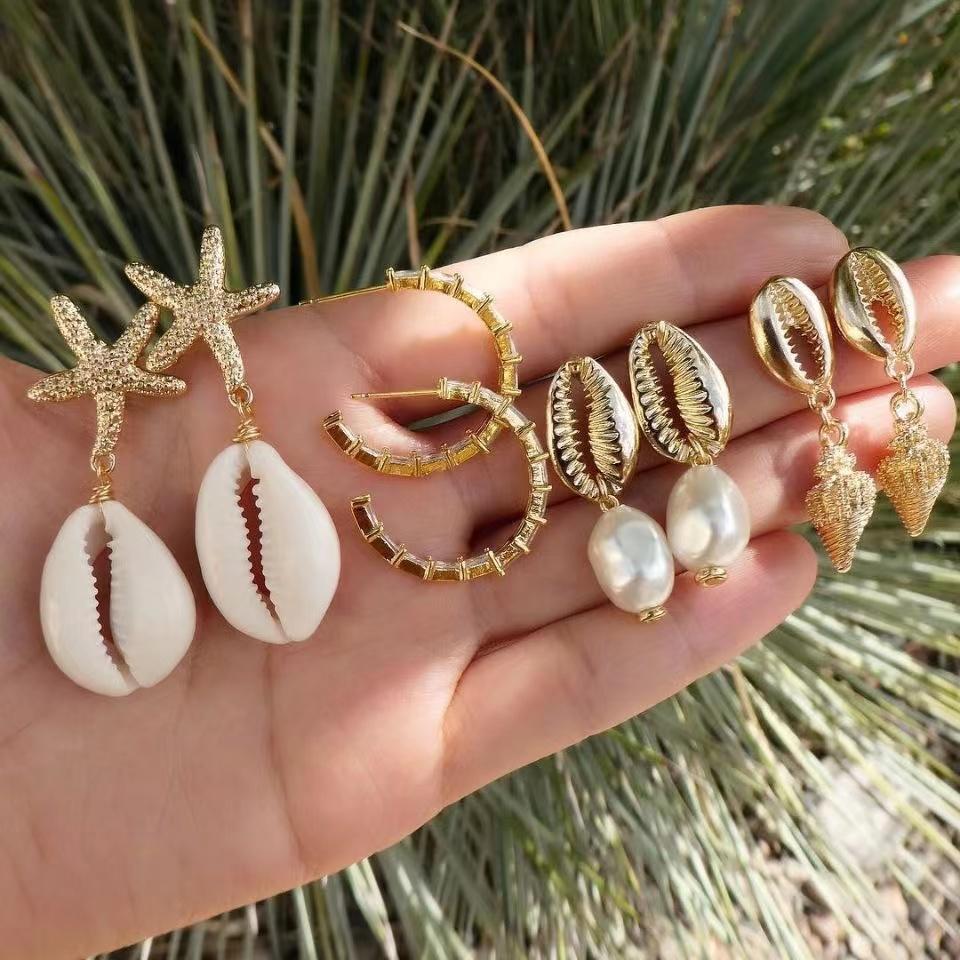 4 Pairs Bohemia Shell Starfish Dangle Earring Set For Women Imitation Pearl Conch Geometric Metal Drop Earrings Beach Zircon
4 Pairs Bohemia Shell Starfish Dangle Earring Set For Women Imitation Pearl Conch Geometric Metal Drop Earrings Beach Zircon