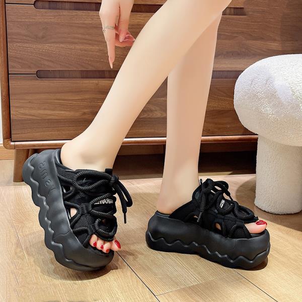 Модная обувь Женские тапочки Роскошные шлепанцы Платформа 2025 Лето Дизайнерская модная обувь Тапочки Повседневные шлепанцы Платформа Слиперы Женские L 35
Модная обувь Женские тапочки Роскошные шлепанцы Платформа 2025 Лето Дизайнерская модная обувь Тапочки Повседневные шлепанцы Платформа Слиперы Женские L 35