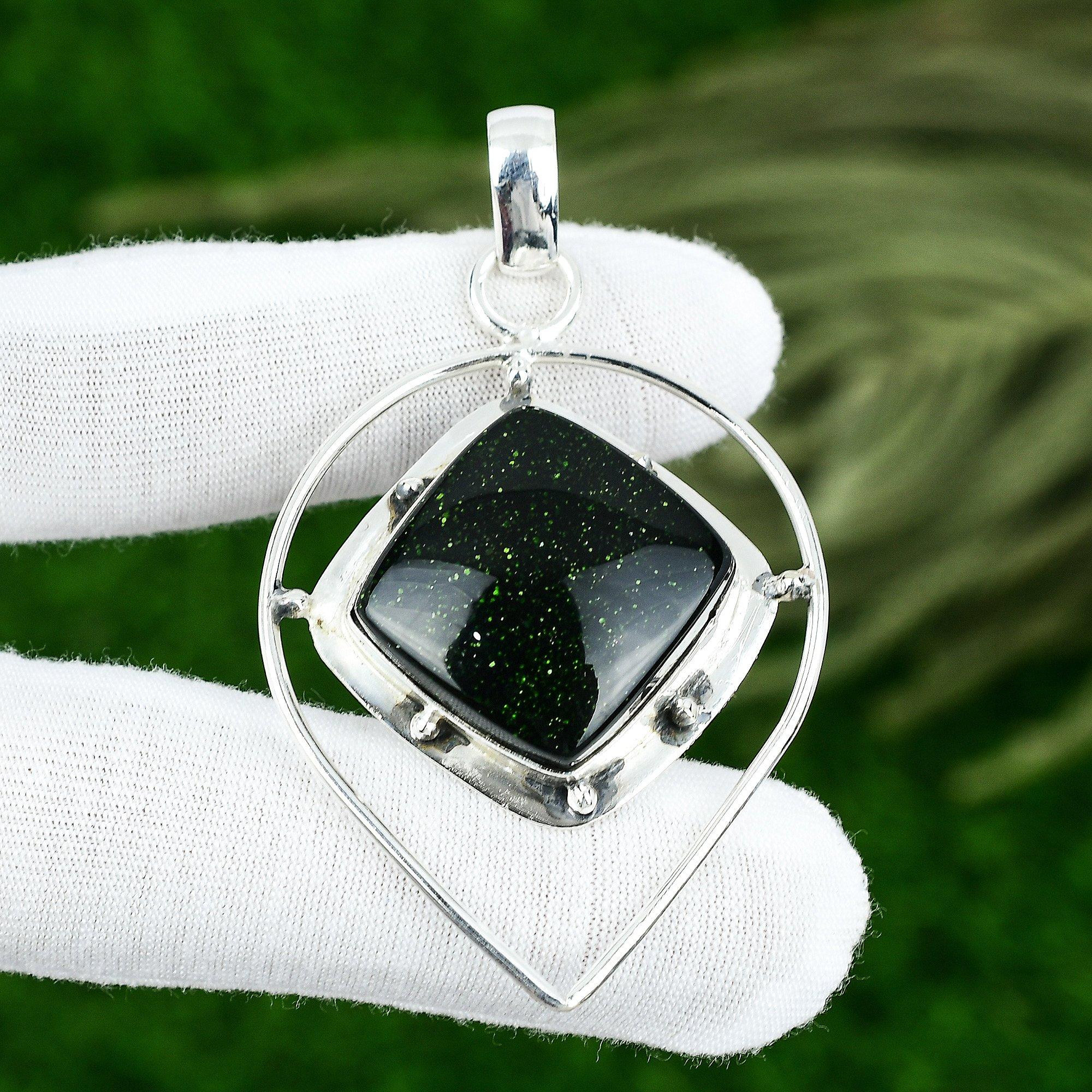 Natural Green Sunstone Gemstone Jewelry 925 Sterling Silver Pendant For Women
Natural Green Sunstone Gemstone Jewelry 925 Sterling Silver Pendant For Women