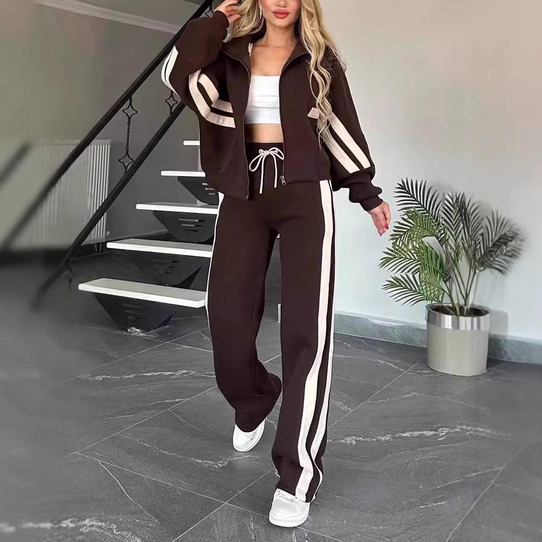 Women s White Red Stripe Hooded Zip Up Jacket and Wide Leg Pants Athletic Set 5XL коричневий
Women s White Red Stripe Hooded Zip Up Jacket and Wide Leg Pants Athletic Set 5XL коричневий