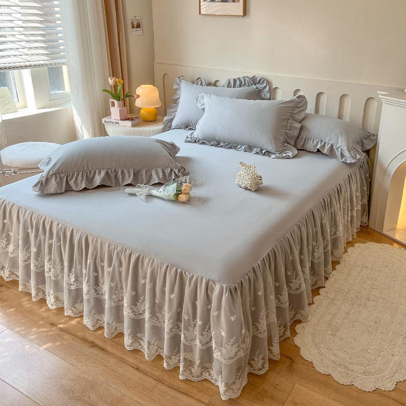 Solid Color Washed Cotton Bedspread Lace Embroidered Hem Anti Slip Bed Cover Soft Comfortable Household Bedding and Bed Sheets
Solid Color Washed Cotton Bedspread Lace Embroidered Hem Anti Slip Bed Cover Soft Comfortable Household Bedding and Bed Sheets