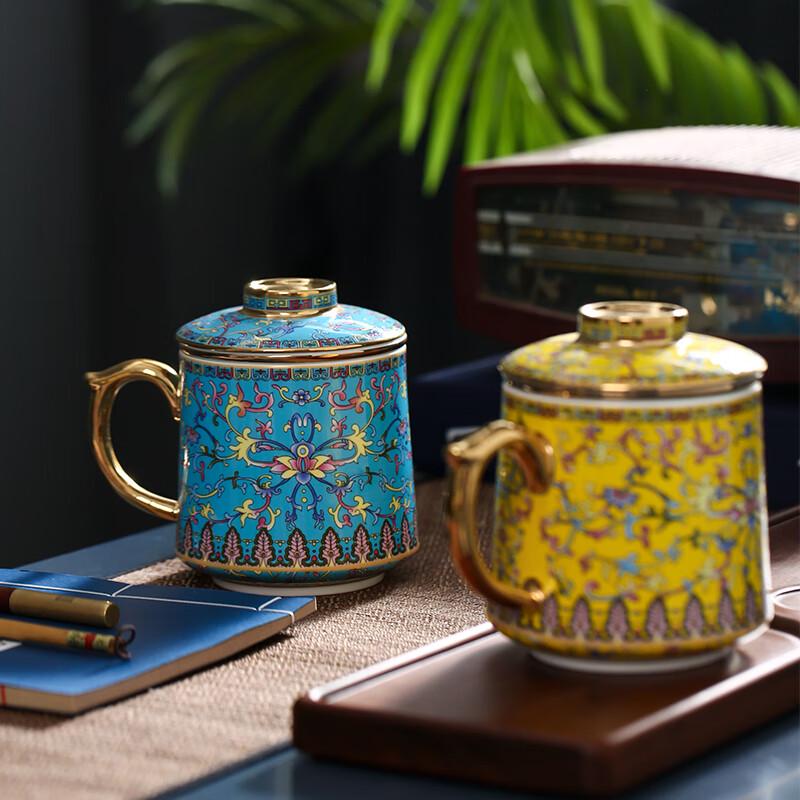 Jingdezhen Enamel Ceramic Tea Infuser Mug
Jingdezhen Enamel Ceramic Tea Infuser Mug