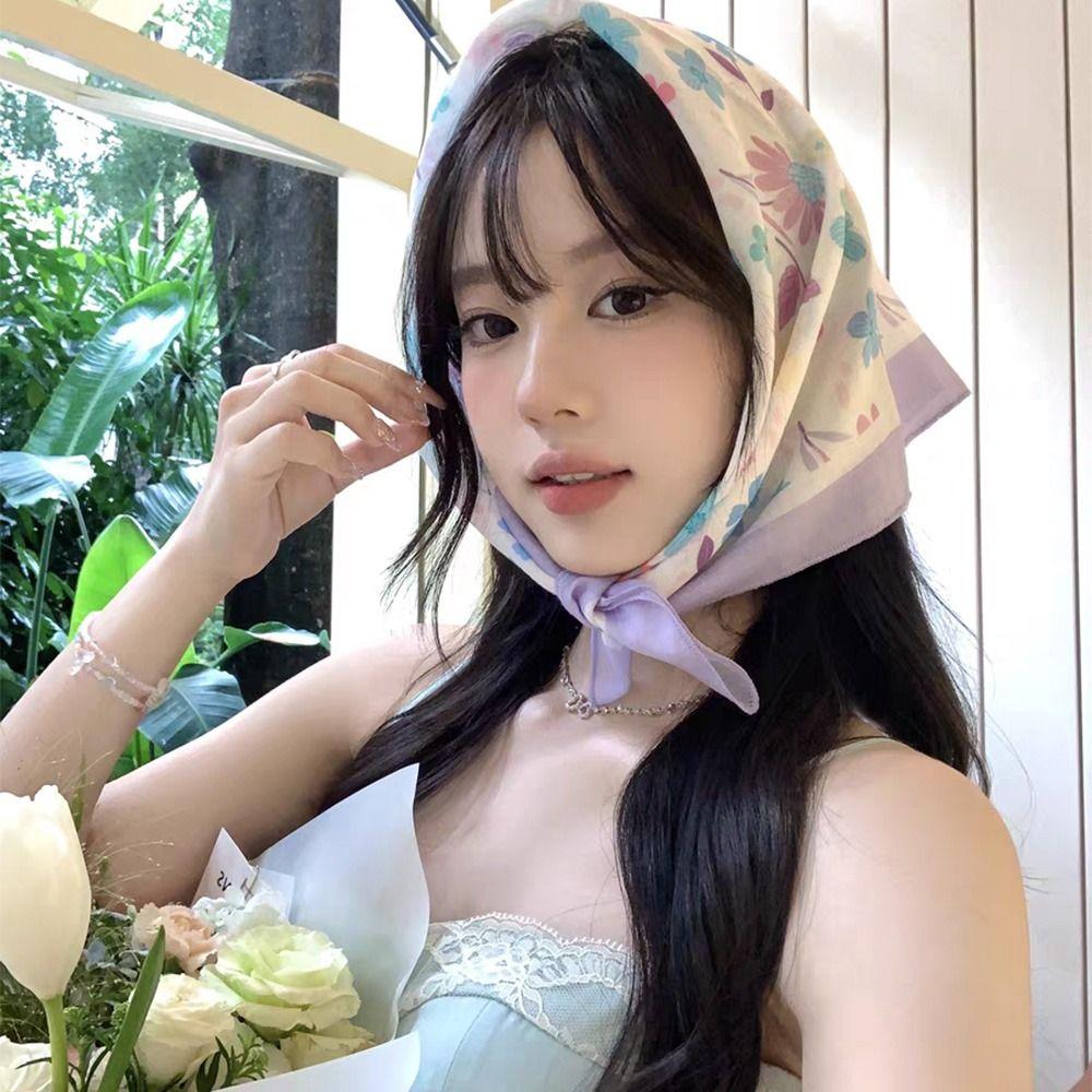 Flower Pattern Printing Hair Scarf Headband Hair Ribbon Scarf Triangle Scarf Outdoor style4
Flower Pattern Printing Hair Scarf Headband Hair Ribbon Scarf Triangle Scarf Outdoor style4