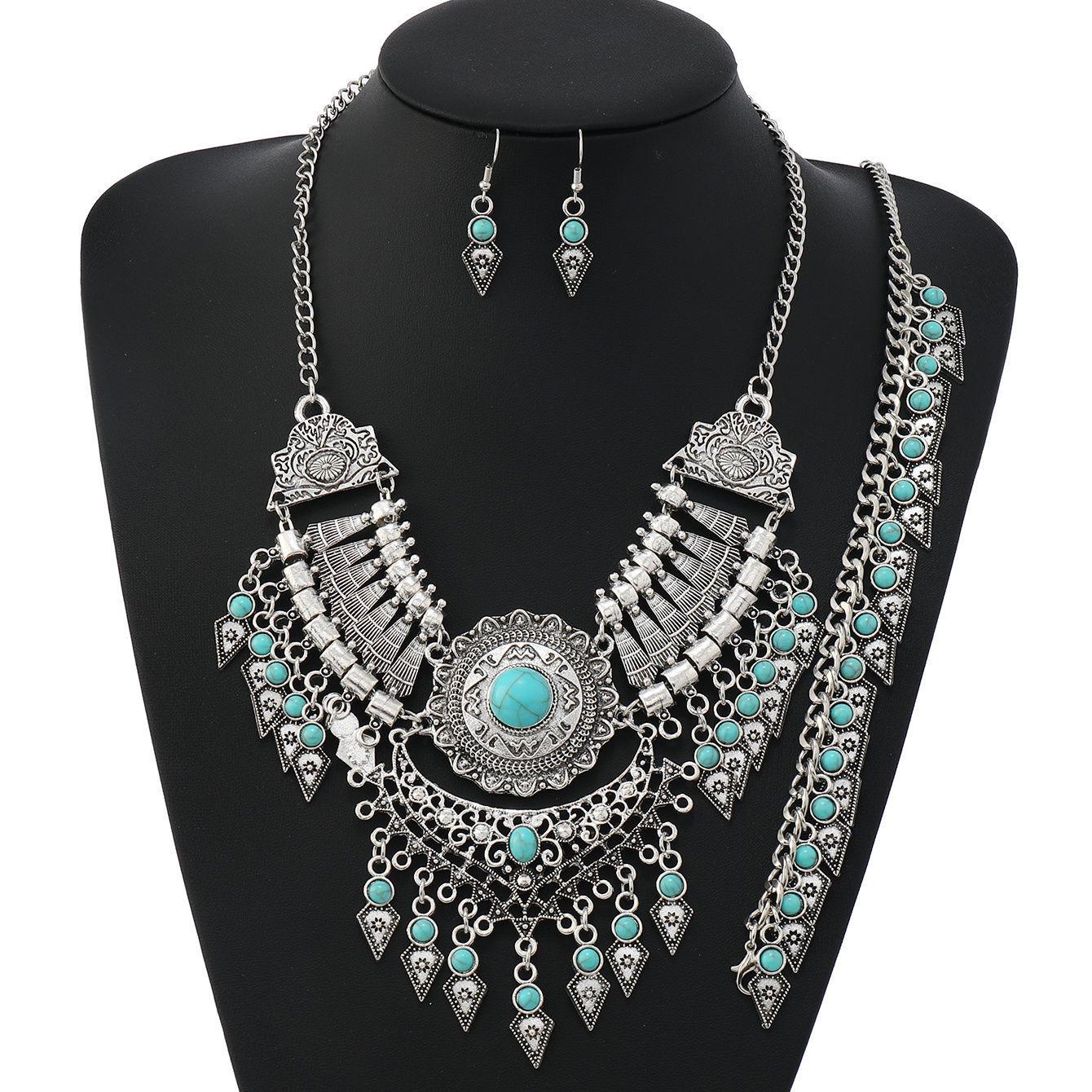 Тибетский этнический набор украшений с кисточками: Ожерелье, Серьги, Браслет и Свитерная цепочка
Тибетский этнический набор украшений с кисточками: Ожерелье, Серьги, Браслет и Свитерная цепочка