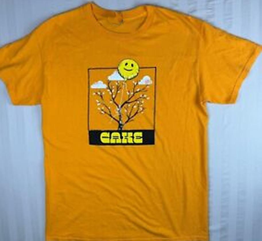 VTG Cake Band Album YELLOW T-shirt unisex All sizes XA461 Unisex T-Shirt XXXL
VTG Cake Band Album YELLOW T-shirt unisex All sizes XA461 Unisex T-Shirt XXXL