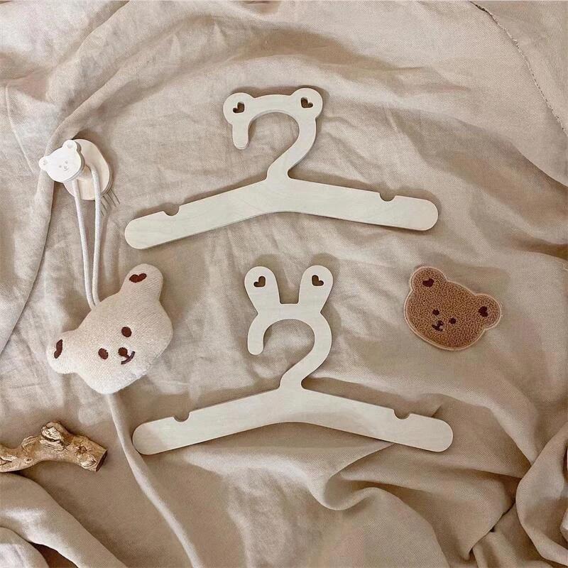 5PCS Wooden Baby Clothes Hanger Creative Room Decoration Kids Clothes Drying Storage Children Organizer Clothing Hanger
5PCS Wooden Baby Clothes Hanger Creative Room Decoration Kids Clothes Drying Storage Children Organizer Clothing Hanger