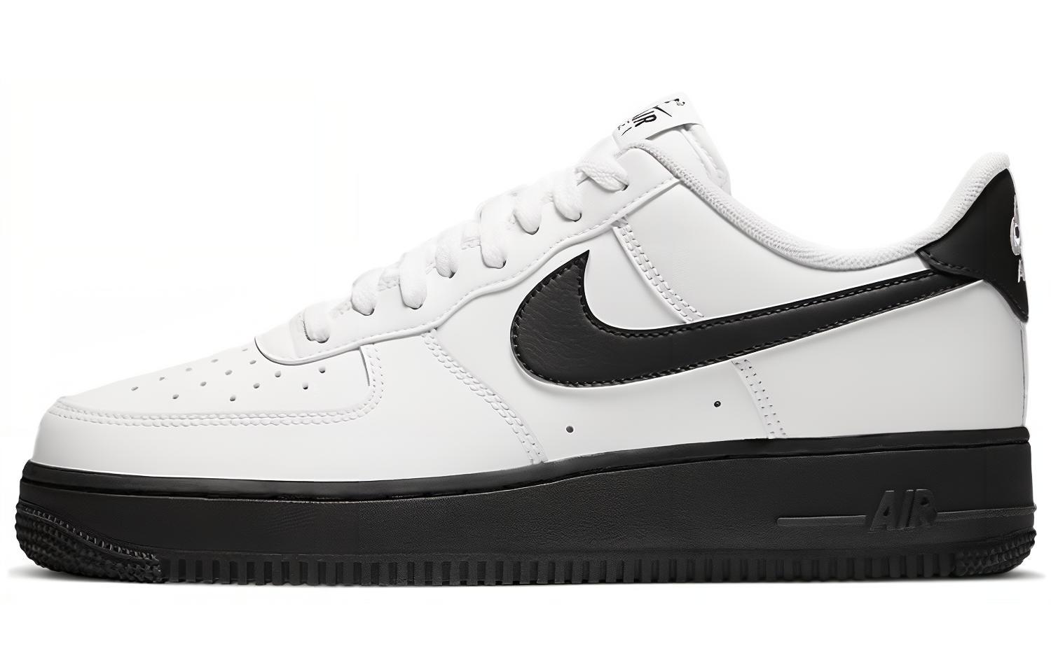 Nike Air Force 1 Low White Black Sole CK7663-101 38.5
Nike Air Force 1 Low White Black Sole CK7663-101 38.5