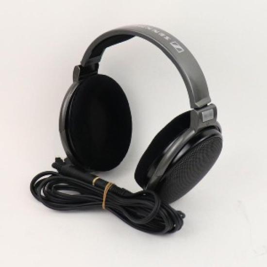 Used Sennheiser HD650 Open-Back Dynamic Headphones | Wired Over-Ear Audiophile Headset | Hi-Fi Sound with Wide Soundstage | чорний
Used Sennheiser HD650 Open-Back Dynamic Headphones | Wired Over-Ear Audiophile Headset | Hi-Fi Sound with Wide Soundstage | чорний
