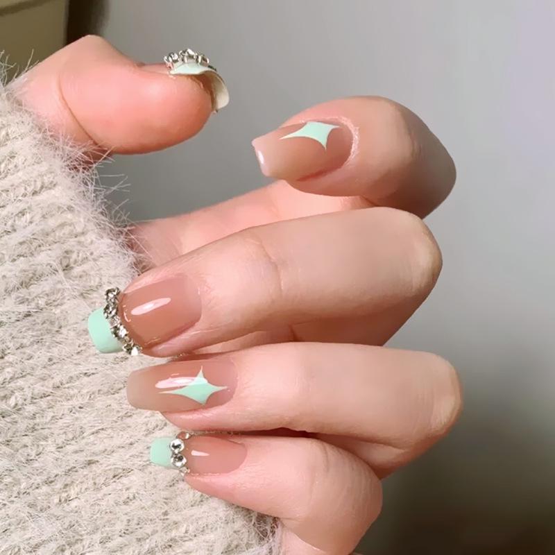 Summer Diamond French Star Wearable Nail Tips - Medium Long Nail Art Stickers and Fake Nails Glue Set
Summer Diamond French Star Wearable Nail Tips - Medium Long Nail Art Stickers and Fake Nails Glue Set