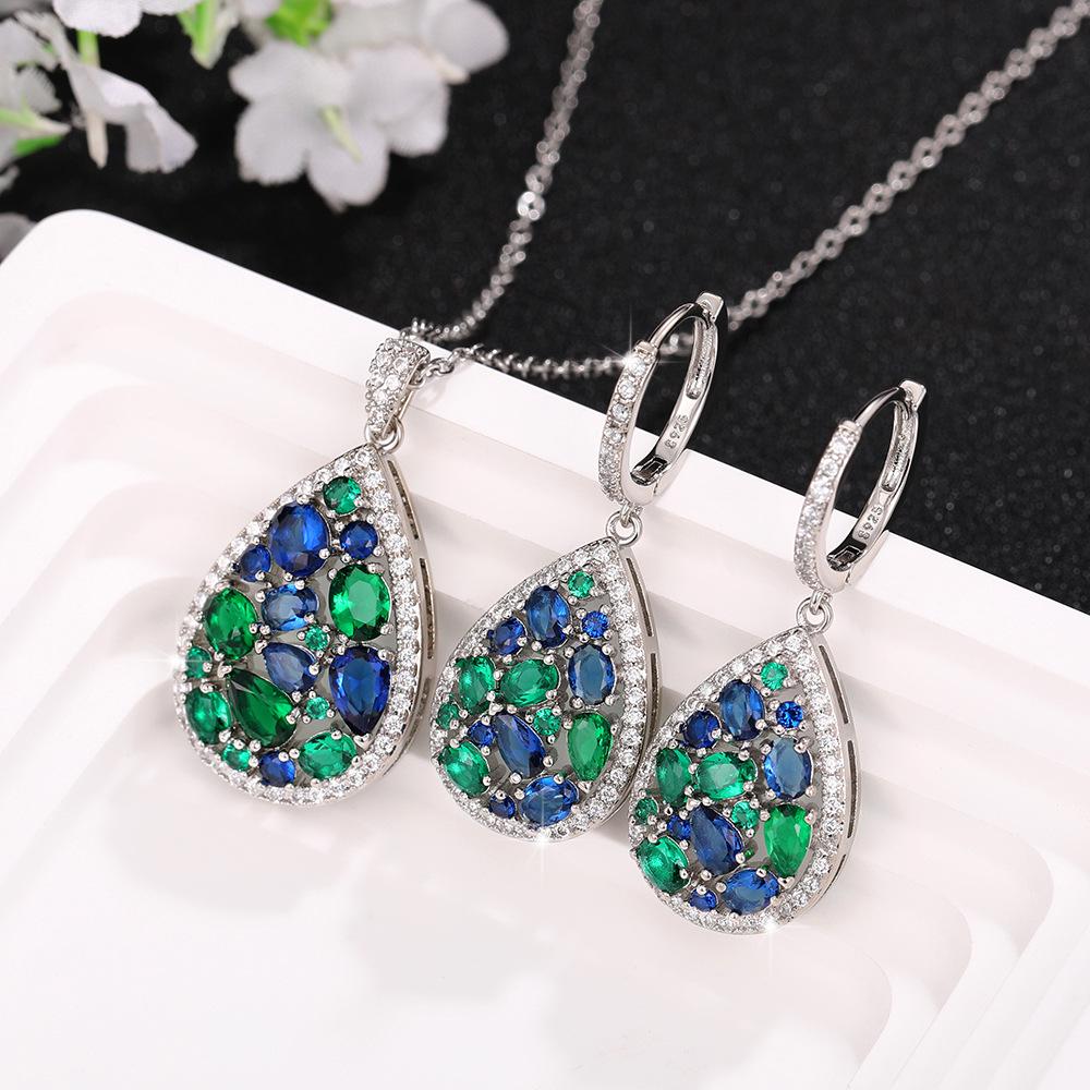 Cao Shi Monet s Garden Blue-Green Gemstone Jewelry Set: Long Necklace with Colored Gems XL872 Platinum
Cao Shi Monet s Garden Blue-Green Gemstone Jewelry Set: Long Necklace with Colored Gems XL872 Platinum