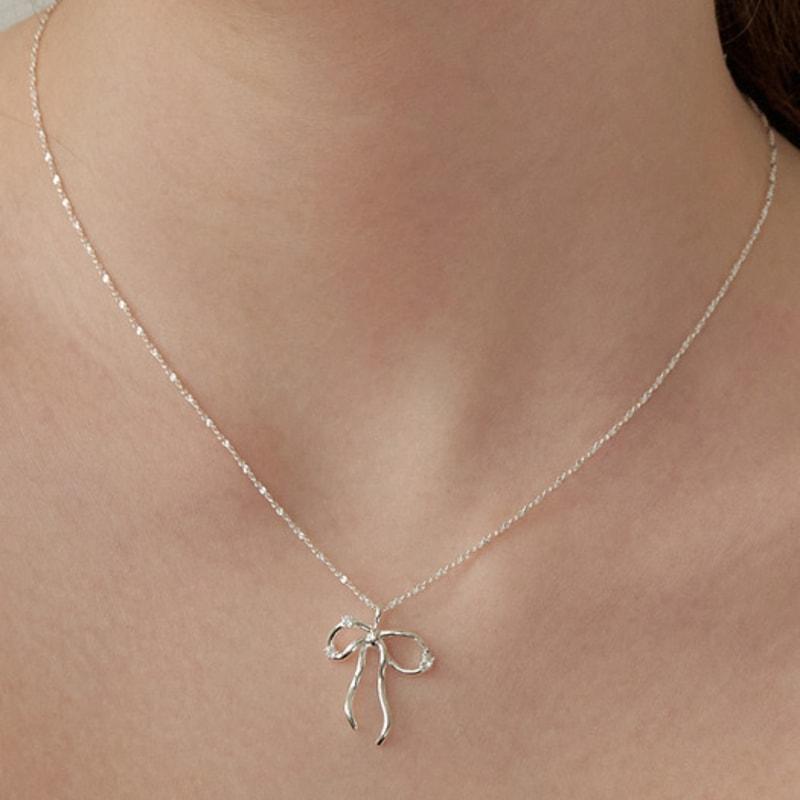 TATIANA (925 Silver) Glint Big Ribbon Necklace NZ2182 Gold Plated
TATIANA (925 Silver) Glint Big Ribbon Necklace NZ2182 Gold Plated