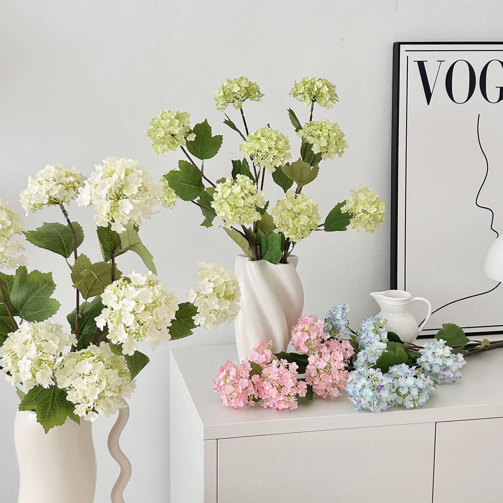 30.3 Inch Artificial Hydrangea Snowball Faux Flowers for Home Living Room Wedding Arch Floral Arrangement Photography Prop зелёный
30.3 Inch Artificial Hydrangea Snowball Faux Flowers for Home Living Room Wedding Arch Floral Arrangement Photography Prop зелёный