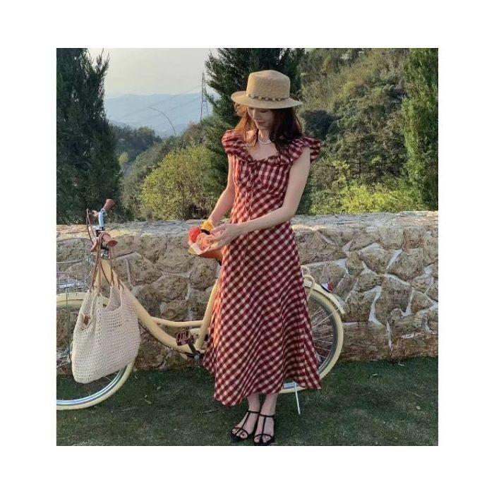 Women s French Retro Red Plaid Sleeveless Long Dress with Flutter Sleeves - Slimming Vacation Style for Summer 2026 S
Women s French Retro Red Plaid Sleeveless Long Dress with Flutter Sleeves - Slimming Vacation Style for Summer 2026 S