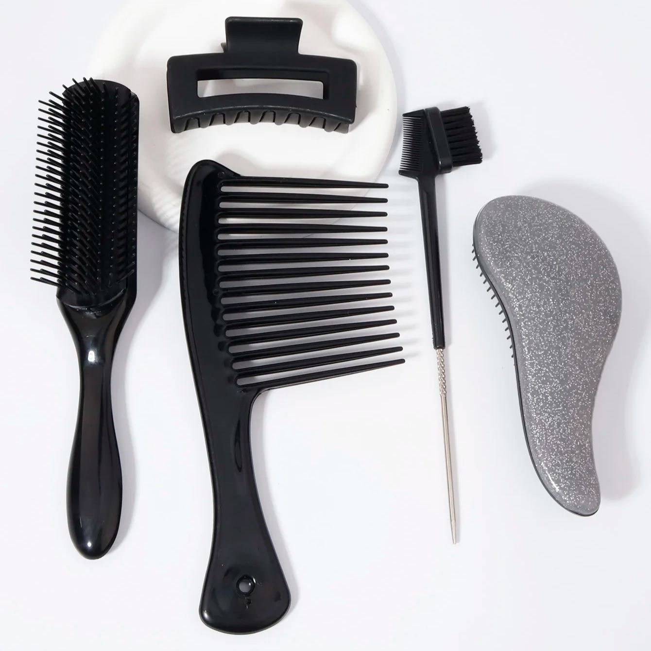 5pcs Hair Brush Set - Curly Hair Brush, Edge Brush, Cushion Comb, Wide-Tooth Comb & Clip , Special for real hair wigs
5pcs Hair Brush Set - Curly Hair Brush, Edge Brush, Cushion Comb, Wide-Tooth Comb & Clip , Special for real hair wigs