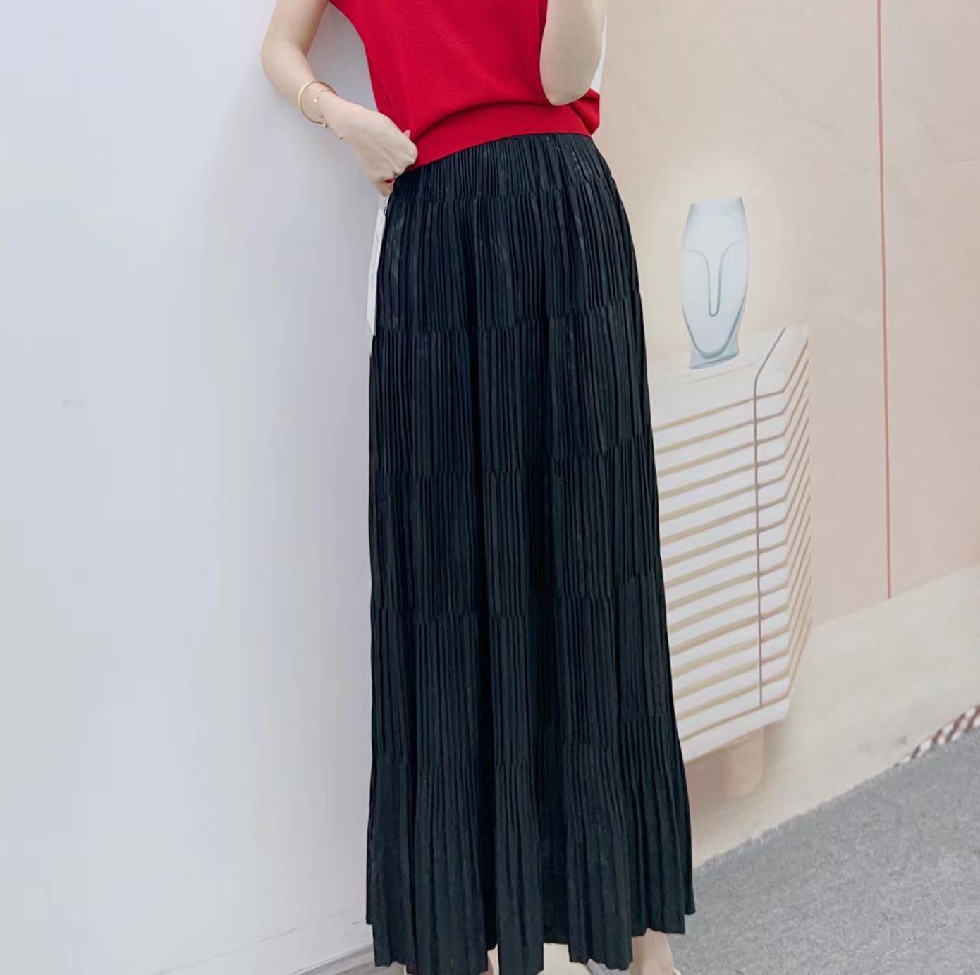Spring 2026 Han Style High Waist Dark Floral Pleated Skirt One Size (45-65 kg) чёрный
Spring 2026 Han Style High Waist Dark Floral Pleated Skirt One Size (45-65 kg) чёрный