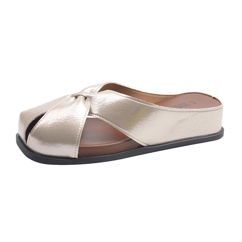 Baotou half slippers women s outer wear 2025 summer new Korean version flat-bottomed lazy fashion Muller cool slippers women 40
Baotou half slippers women s outer wear 2025 summer new Korean version flat-bottomed lazy fashion Muller cool slippers women 40