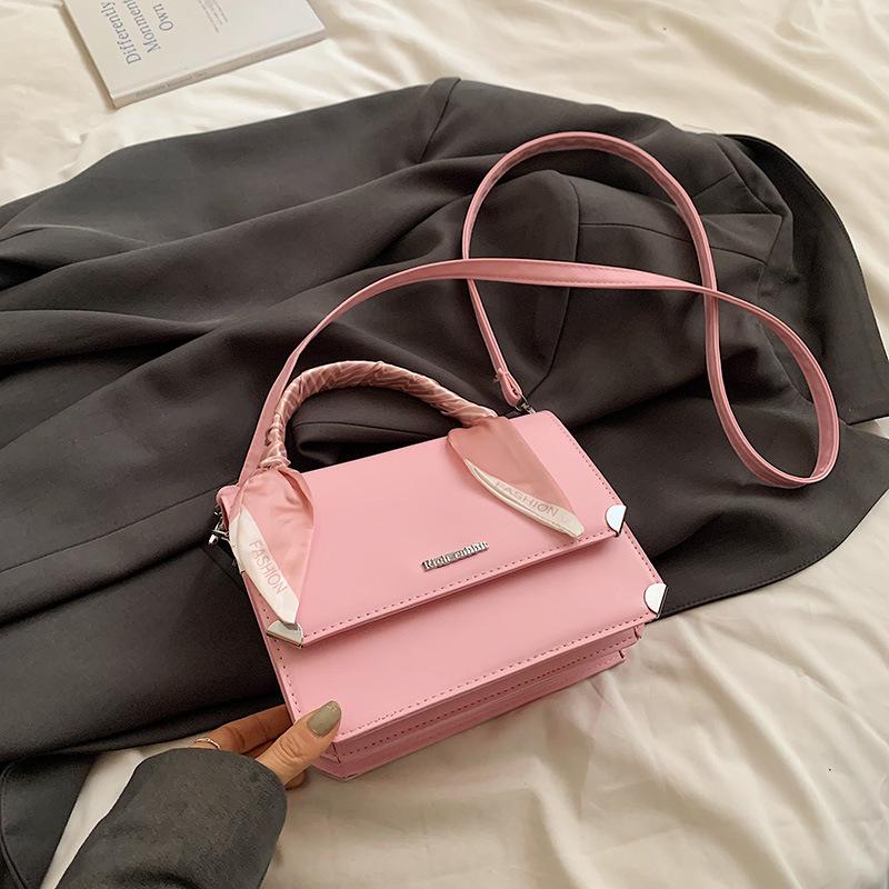 Весна и лето 2025 новый женский высококачественный нежный шелковый платок сумочка универсальная ins цена за единицу сумка-мессенджер маленькая квадратная сумка розовый
Весна и лето 2025 новый женский высококачественный нежный шелковый платок сумочка универсальная ins цена за единицу сумка-мессенджер маленькая квадратная сумка розовый